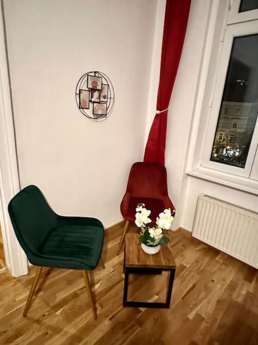 Klimatisierter Wiener Altbauflair Im Zentrum Wiens المظهر الخارجي الصورة
