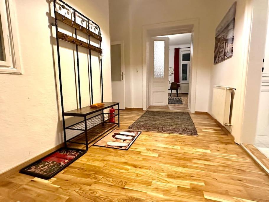 Klimatisierter Wiener Altbauflair Im Zentrum Wiens المظهر الخارجي الصورة